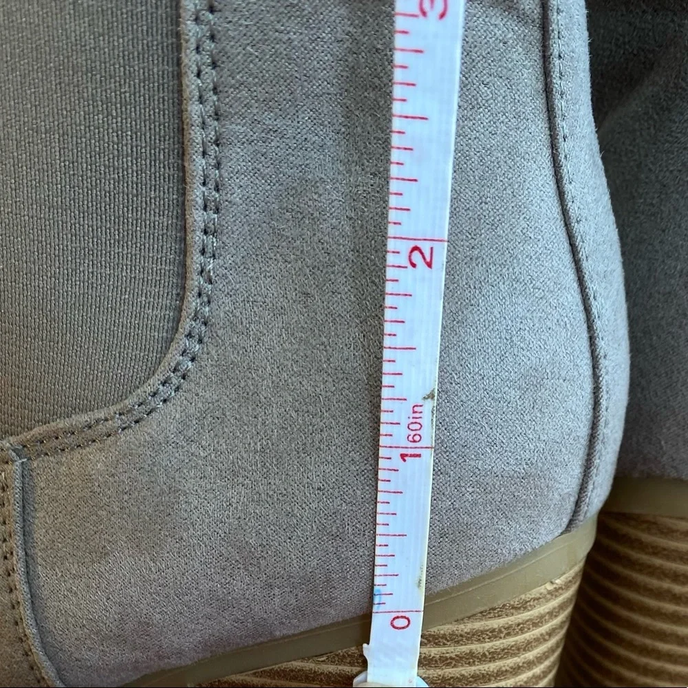 SOFT VEGAN LEATHER HEELED ZIPPER BOOTS - Picture 11 of 16